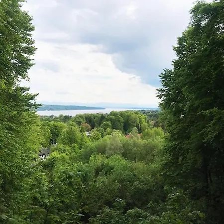 Grosse Wohnung Mit Dachterrasse In Starnberg Zewnętrze zdjęcie